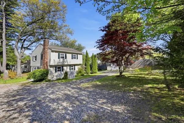 12 Knollwood Rd, Southwick, MA 01077