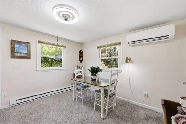 12 Knollwood Rd, Southwick, MA 01077