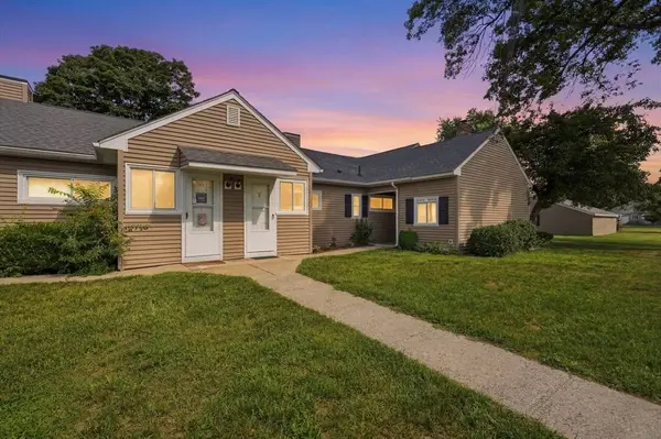 116 Applewood Dr #116, Chicopee, MA 01022