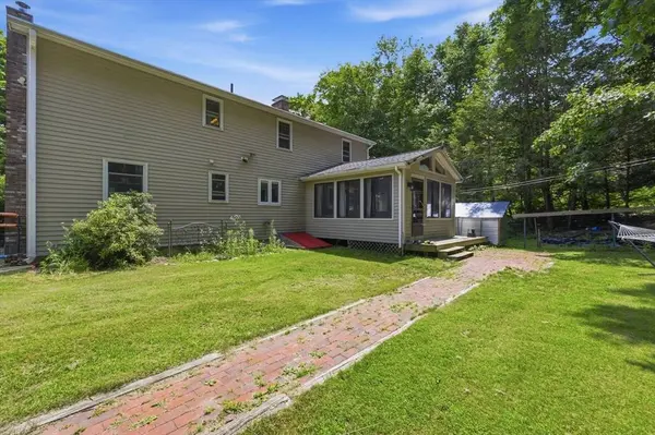 75 Blandford Rd, Granville, MA 01034