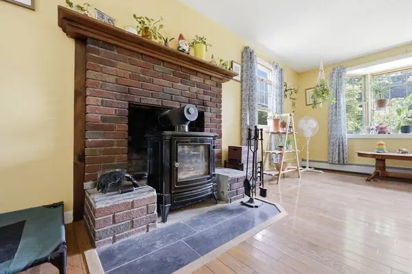 75 Blandford Rd, Granville, MA 01034