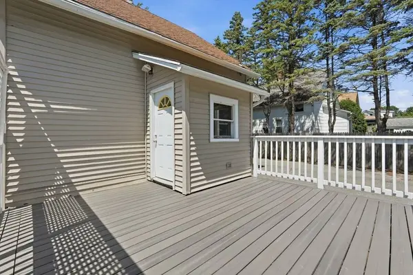 33 Baltimore Ave, Chicopee, MA 01020