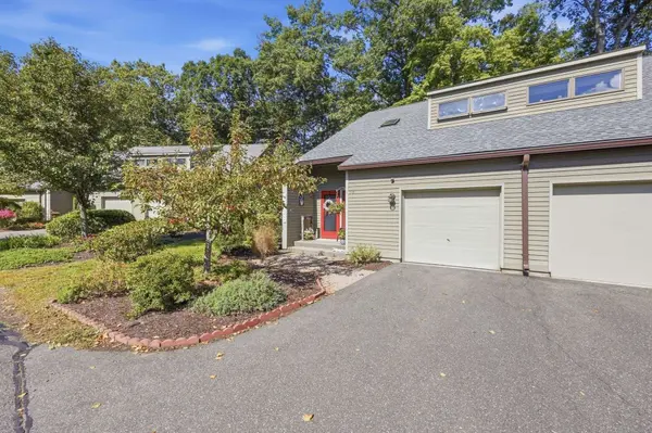 108 Fairway Village #108, Northampton, MA 01053