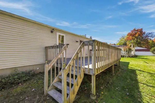 286 Peekskill Ave, Springfield, MA 01129