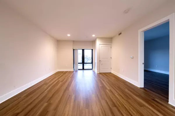 1040 JOHN F KENNEDY BLVD #301, Bayonne, NJ 07002