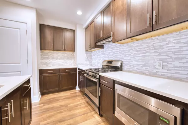 1040 JOHN F KENNEDY BLVD #203, Bayonne, NJ 07002