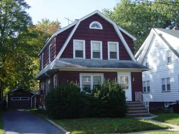 615 11Th St, Union City, NJ 07087