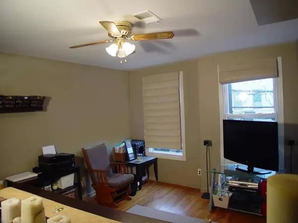 233 Avenue B, Bayonne City, NJ 07002