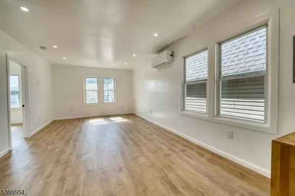 55 Tappan St #2, Kearny Town, NJ 07032