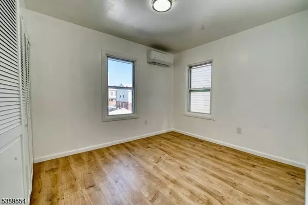 55 Tappan St #2, Kearny Town, NJ 07032