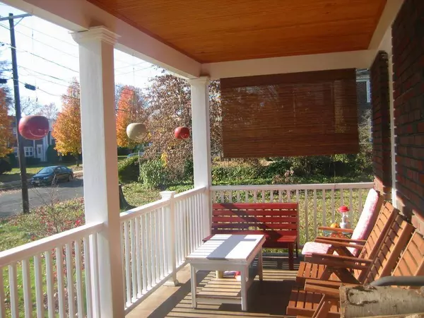 22 Crescent Ct, Newark City, NJ 07106