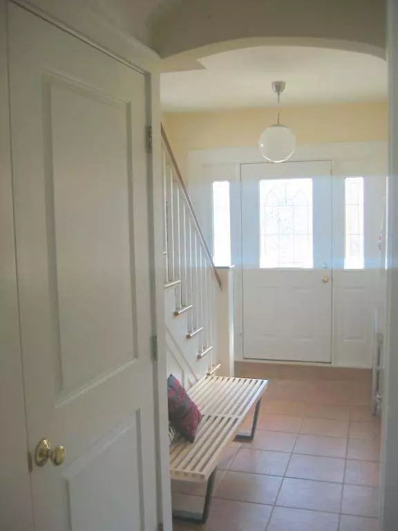 22 Crescent Ct, Newark City, NJ 07106