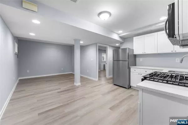 184 High ST #G, Hackensack, NJ 07601