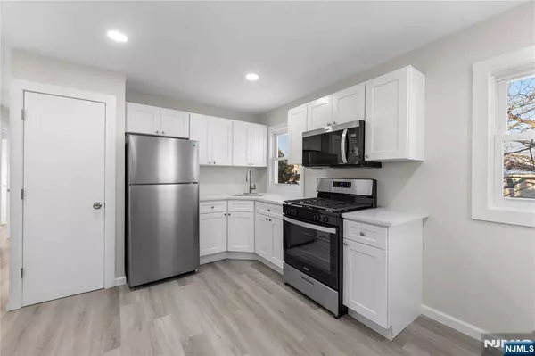 184 High ST #2, Hackensack, NJ 07601