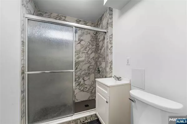 184 High ST #G, Hackensack, NJ 07601