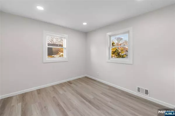 184 High ST #2, Hackensack, NJ 07601