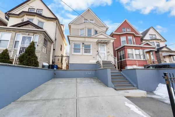 1964 KENNEDY BLVD, Jc Greenville, NJ 07306