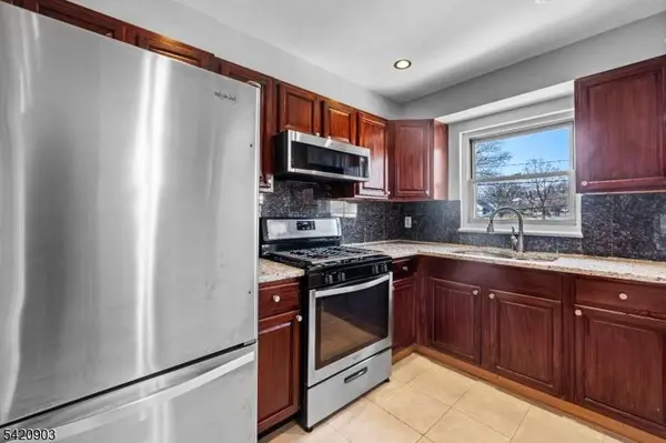 418 Esplanade #6, Hackensack City, NJ 07601