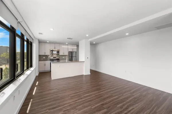 957 BROADWAY  #204, Bayonne, NJ 07002