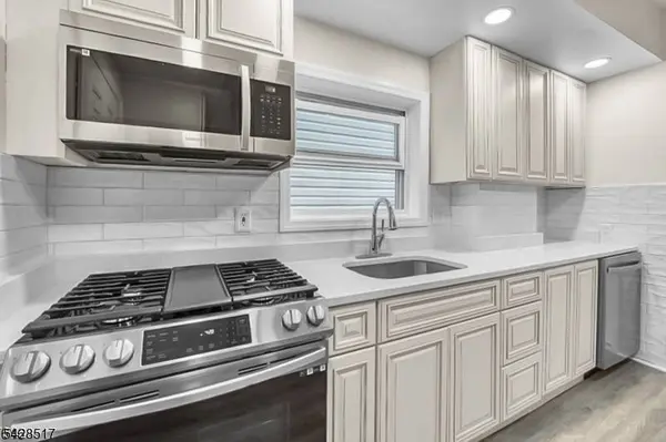 318 S 7th Street #1, Elizabeth City, NJ 07202