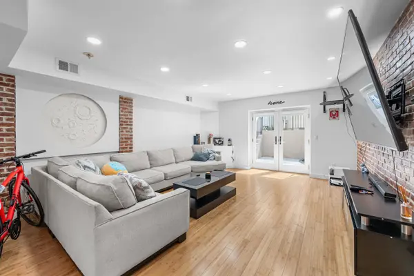 324 BALDWIN AVE  #1B, Jc Journal Square, NJ 07002