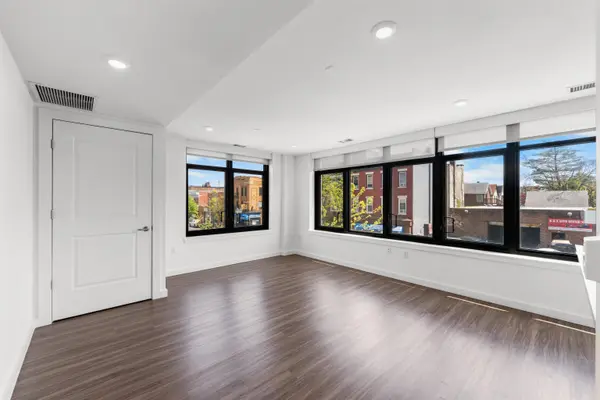 957 BROADWAY  #201, Bayonne, NJ 07002