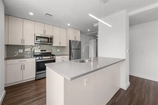 957 BROADWAY  #201, Bayonne, NJ 07002