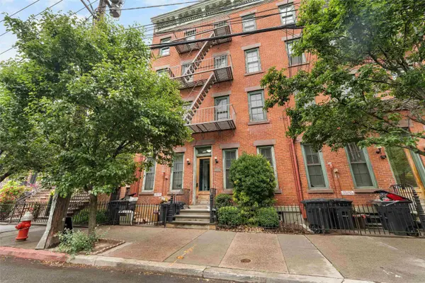 208 6TH ST  #2R, Jc Downtown, NJ 07302