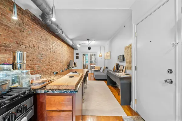 208 6TH ST  #2R, Jc Downtown, NJ 07302
