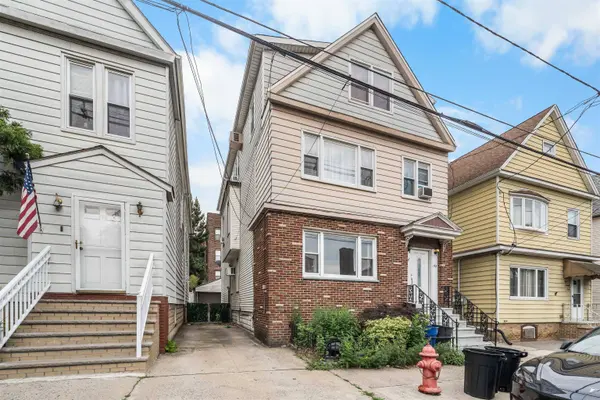 172 WEST 49TH ST  #1, Bayonne, NJ 07002