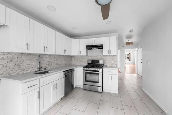 172 WEST 49TH ST  #1, Bayonne, NJ 07002