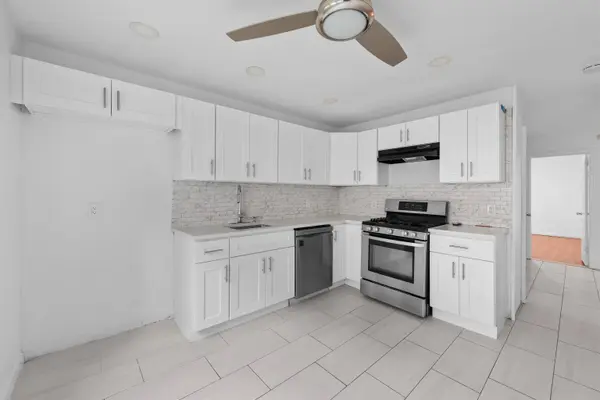 172 WEST 49TH ST  #1, Bayonne, NJ 07002