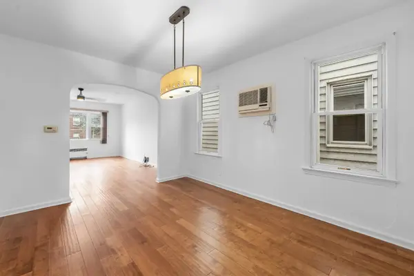 172 WEST 49TH ST  #1, Bayonne, NJ 07002