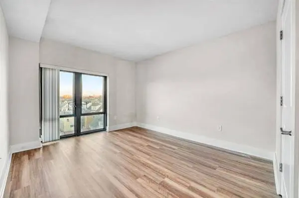 1040 JOHN F KENNEDY BLVD #301, Bayonne, NJ 07002