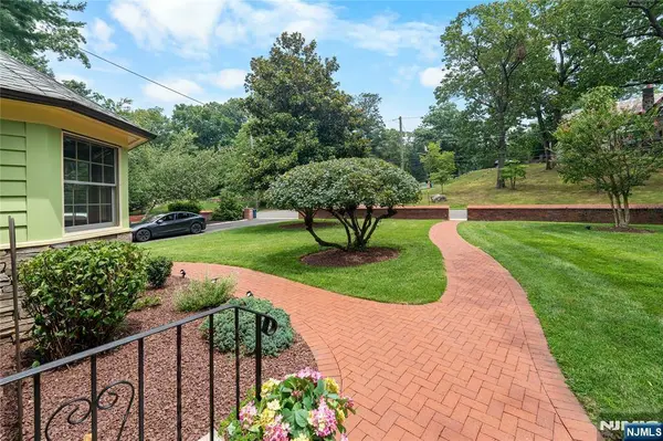 950 Belvidere, Plainfield, NJ 07060