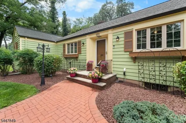 950 Belvidere