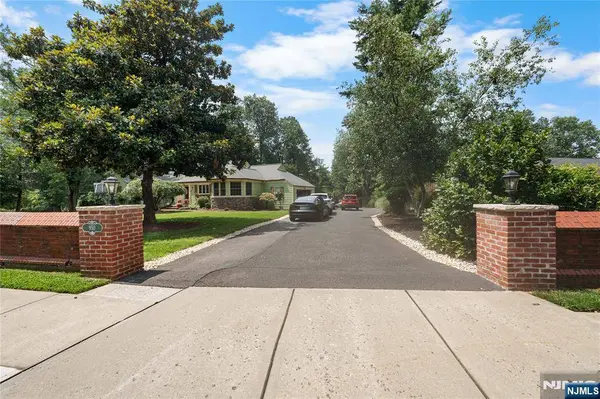 950 Belvidere, Plainfield, NJ 07060