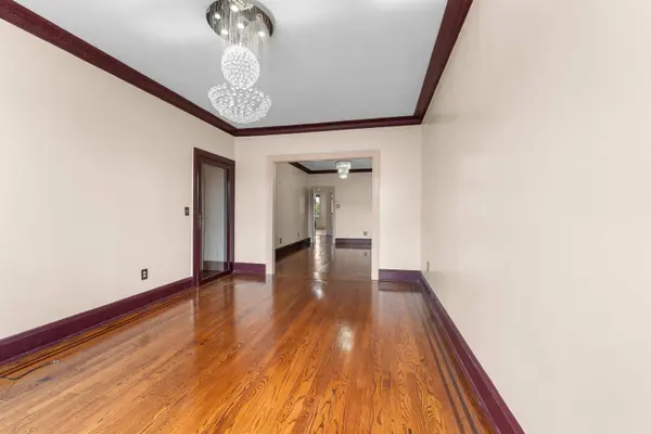 13 WEST 27TH ST  #2, Bayonne, NJ 07002