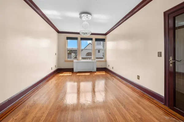 13 WEST 27TH ST  #2, Bayonne, NJ 07002