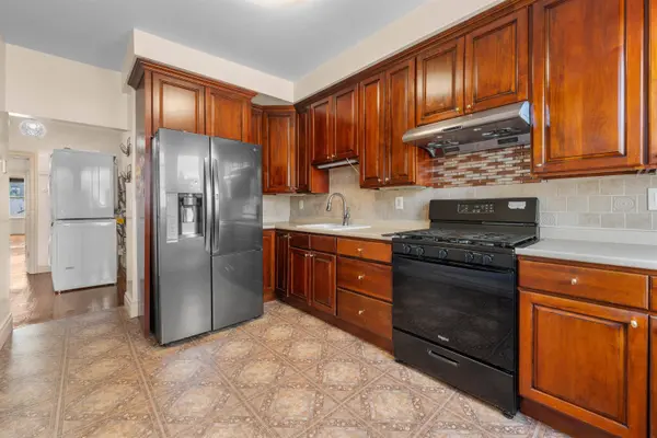 13 WEST 27TH ST  #2, Bayonne, NJ 07002