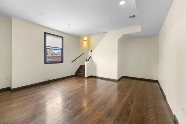342 BROADWAY, Bayonne, NJ 07002