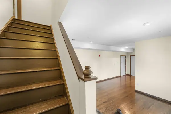 342 BROADWAY, Bayonne, NJ 07002
