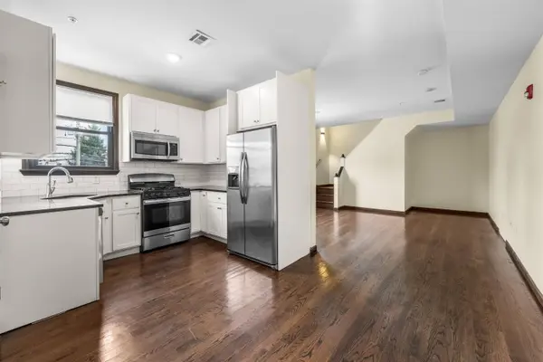 342 BROADWAY, Bayonne, NJ 07002