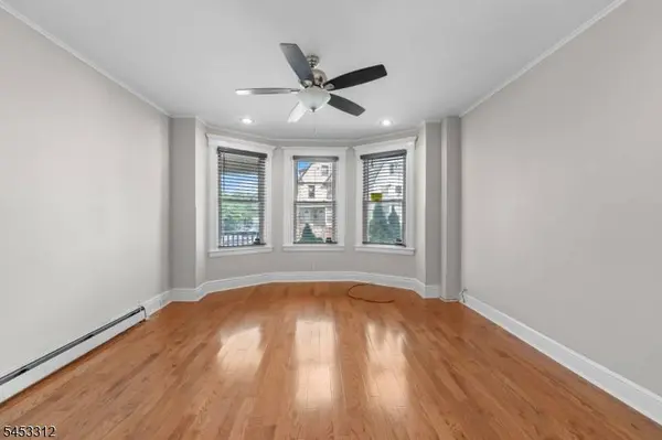 185 N 18Th St, East Orange City, NJ 07017