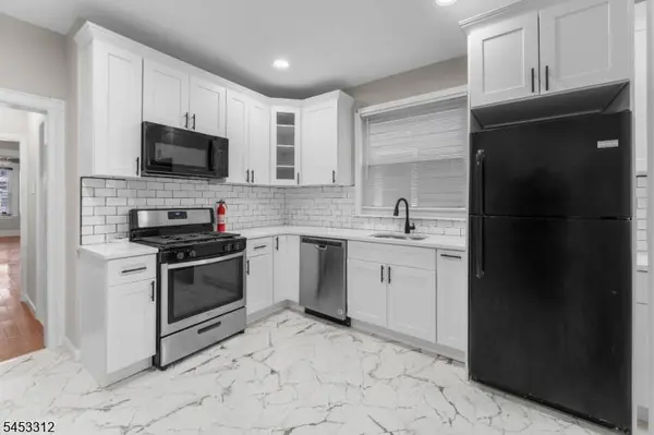 185 N 18Th St, East Orange City, NJ 07017