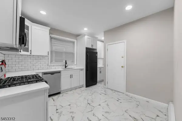 185 N 18Th St, East Orange City, NJ 07017