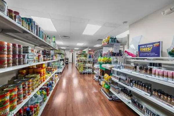 405 S Main St, Phillipsburg Town, NJ 08865