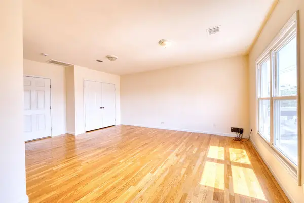 60 WEST 8TH ST #1, Bayonne, NJ 07002