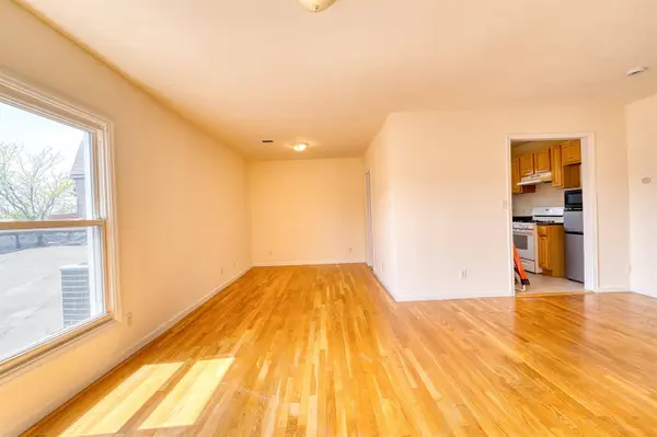 60 WEST 8TH ST #1, Bayonne, NJ 07002