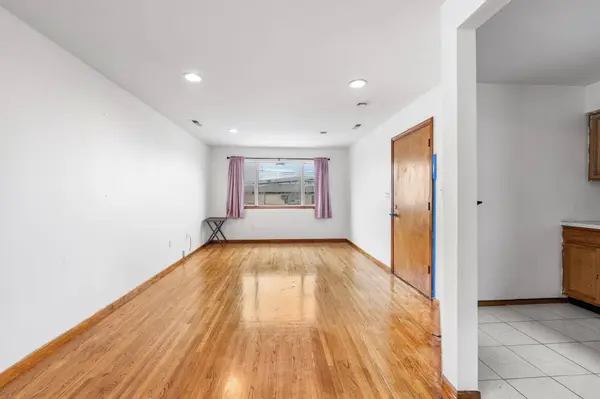 151 HOBART AVE #2, Bayonne, NJ 07002